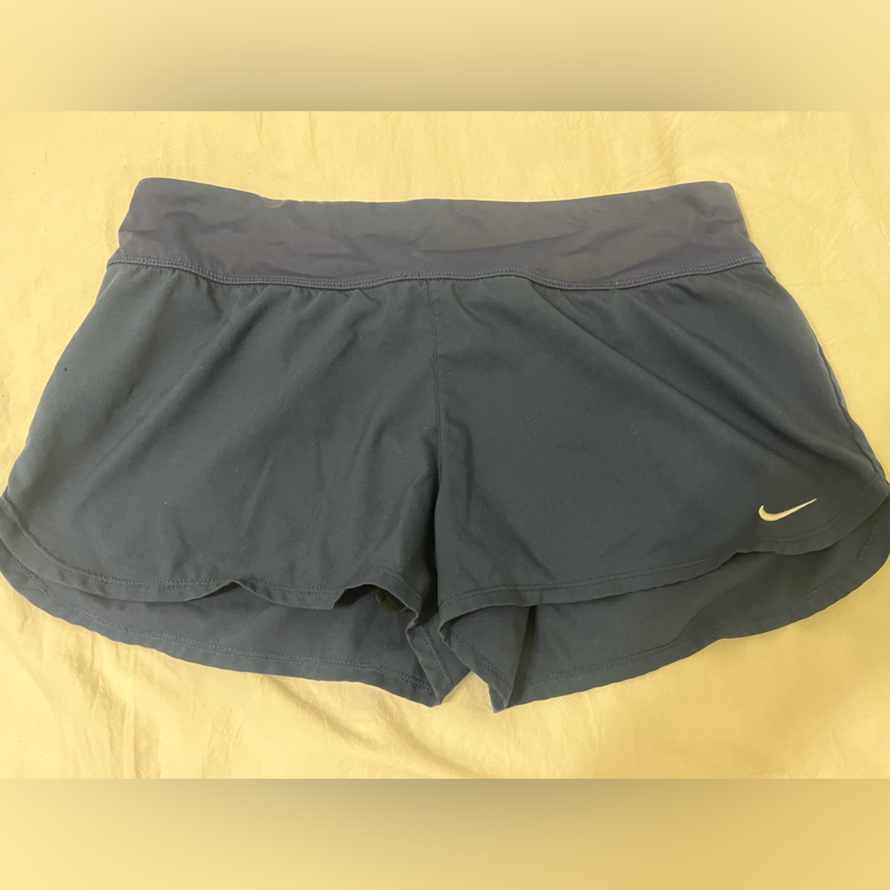 NIKE running shorts size large